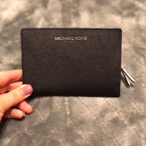 Michael Kors Bi-Fold Wallet w/ Cardholder